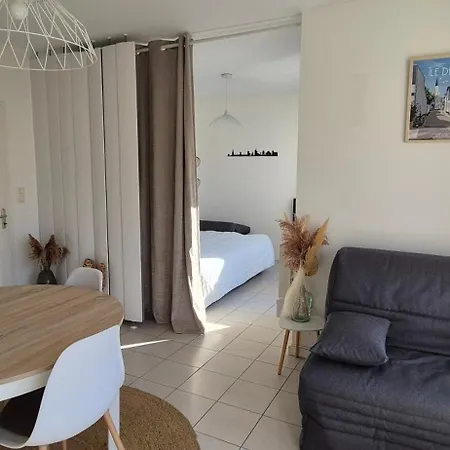Hyper Centre,Terrasse,Parking Prive,3 Velos A Disposition La Rochelle (Charente-Maritime)